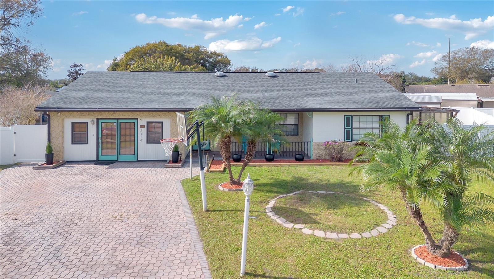 Image 33 of 37 For 2410 Sweetbriar Court