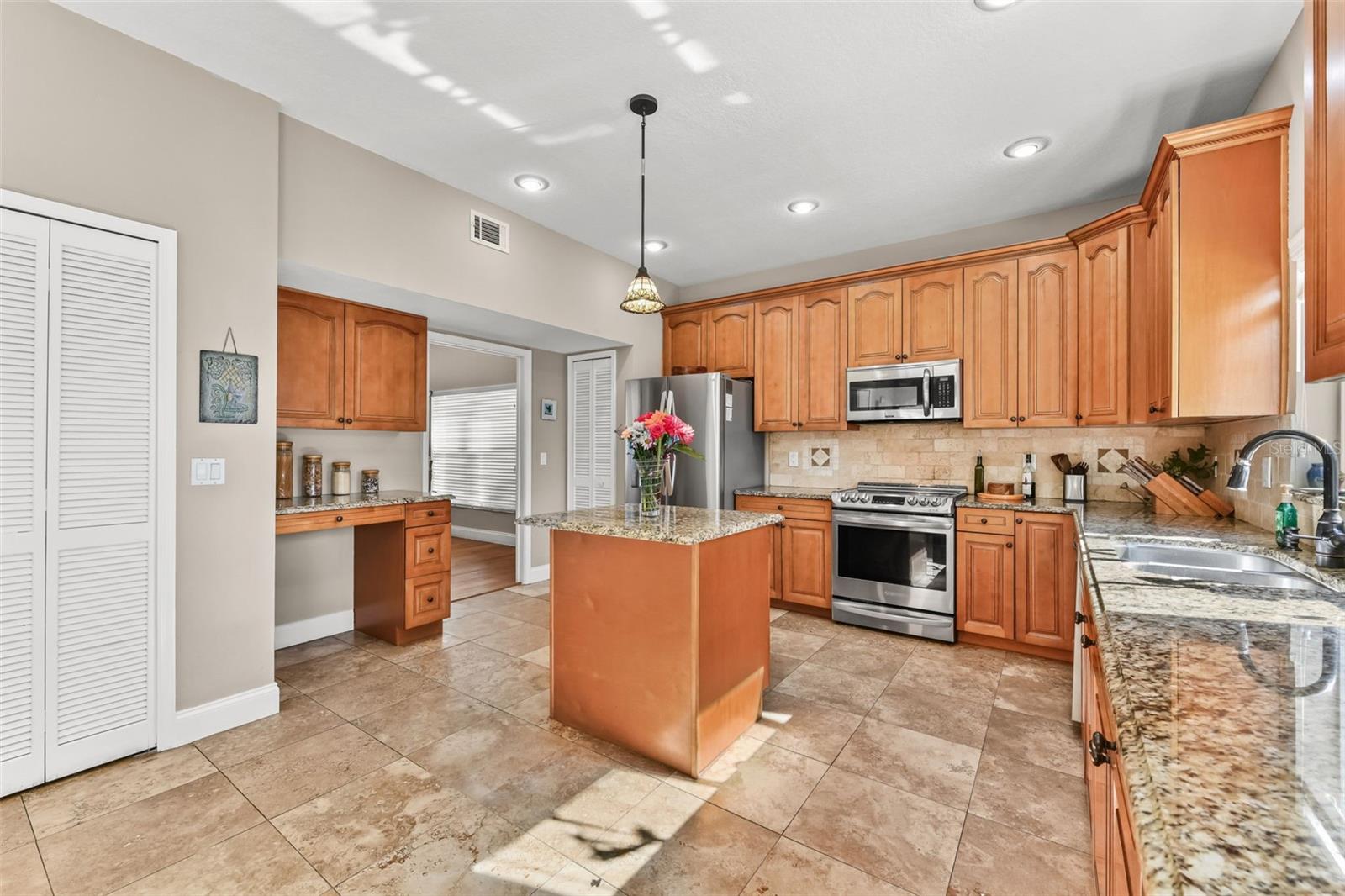 Image 11 of 86 For 2430 Turnberry Drive