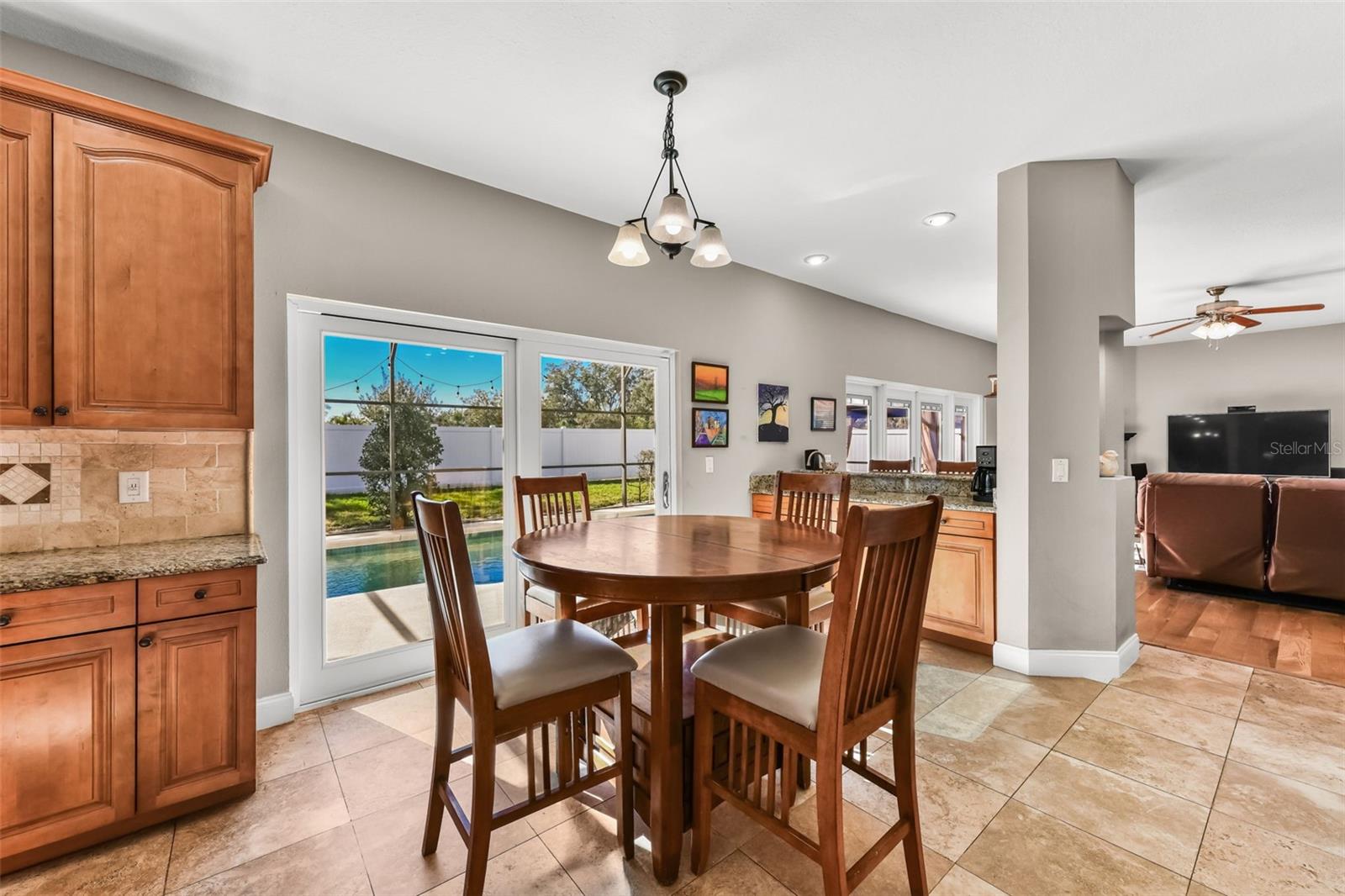 Image 18 of 86 For 2430 Turnberry Drive