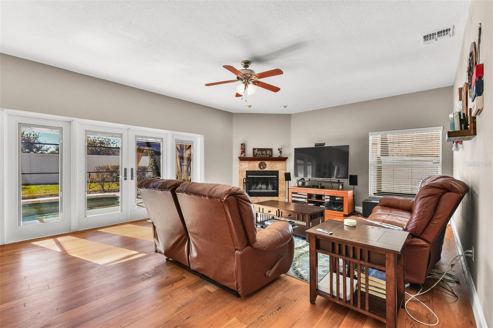 Image 24 of 86 For 2430 Turnberry Drive