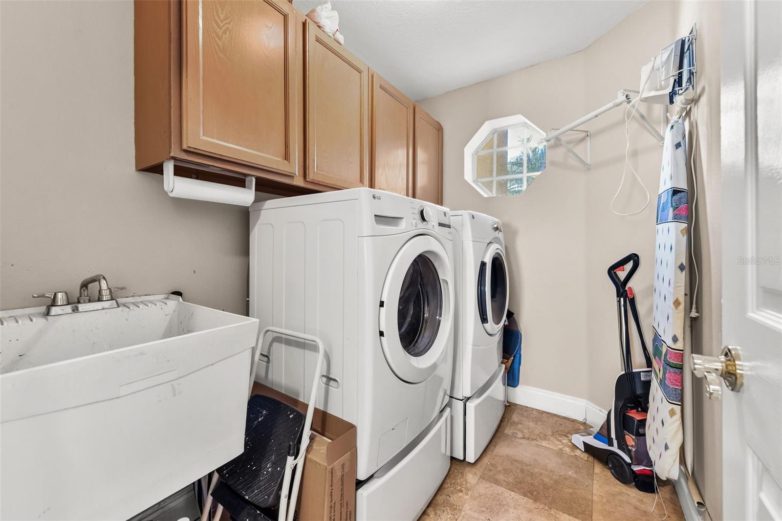 Image 61 of 86 For 2430 Turnberry Drive