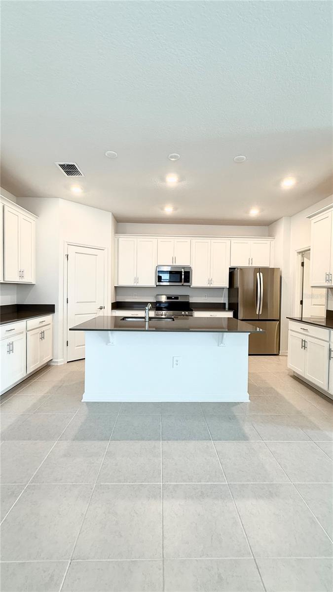 Image 12 of 19 For 3162 Armstrong Avenue