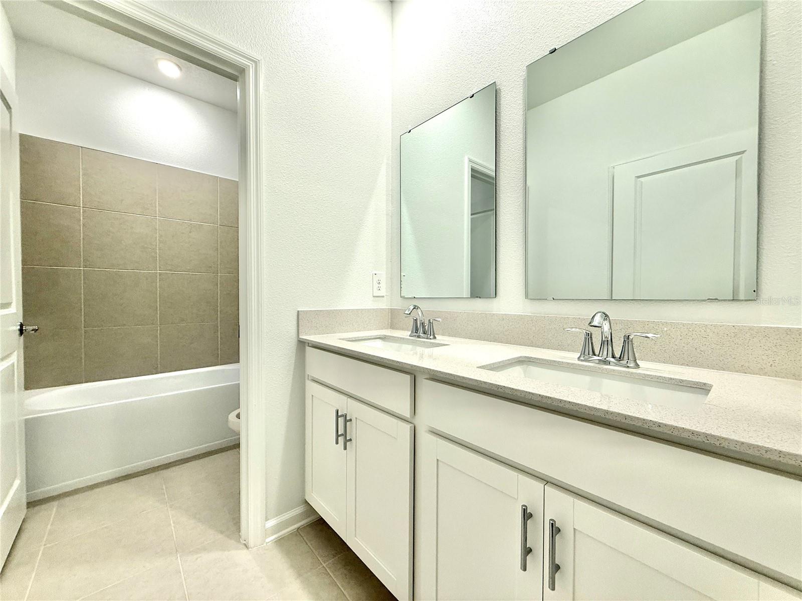 Image 18 of 19 For 3162 Armstrong Avenue