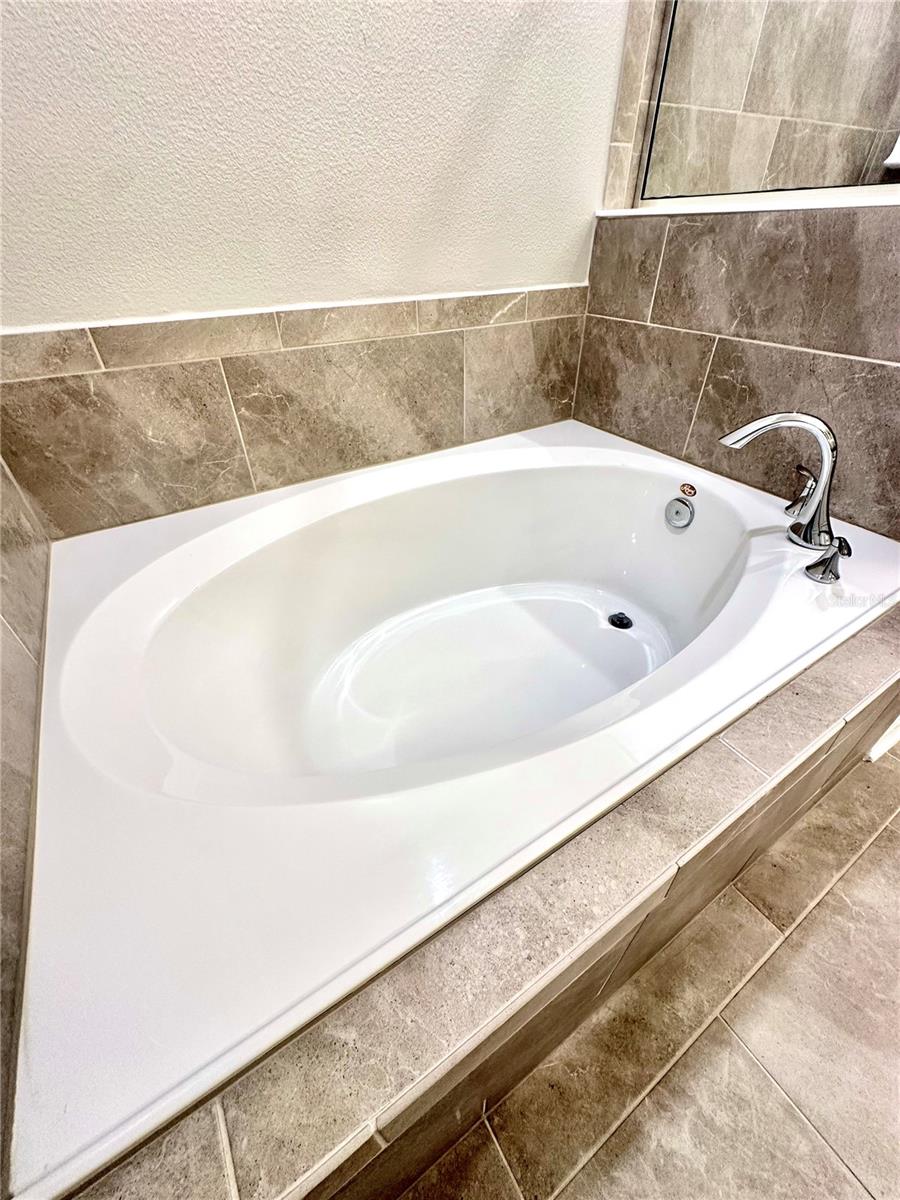 Image 22 of 41 For 2658 White Isle Lane