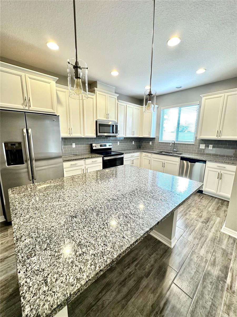 Image 4 of 41 For 2658 White Isle Lane