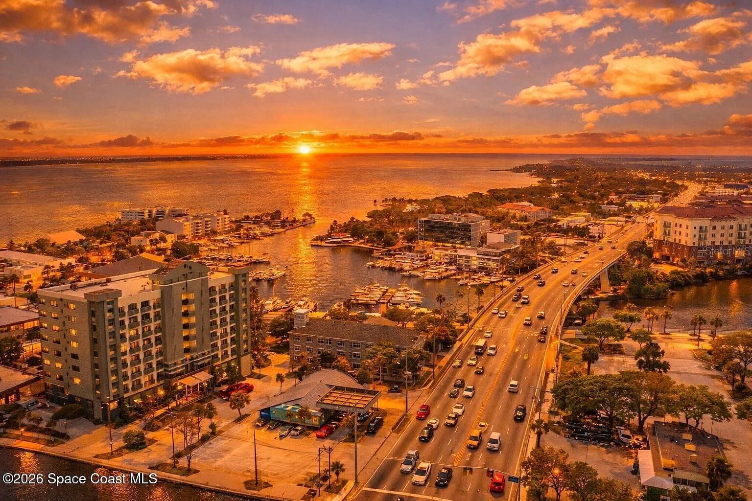 Image 22 of 26 For 1209 New Haven Avenue 404