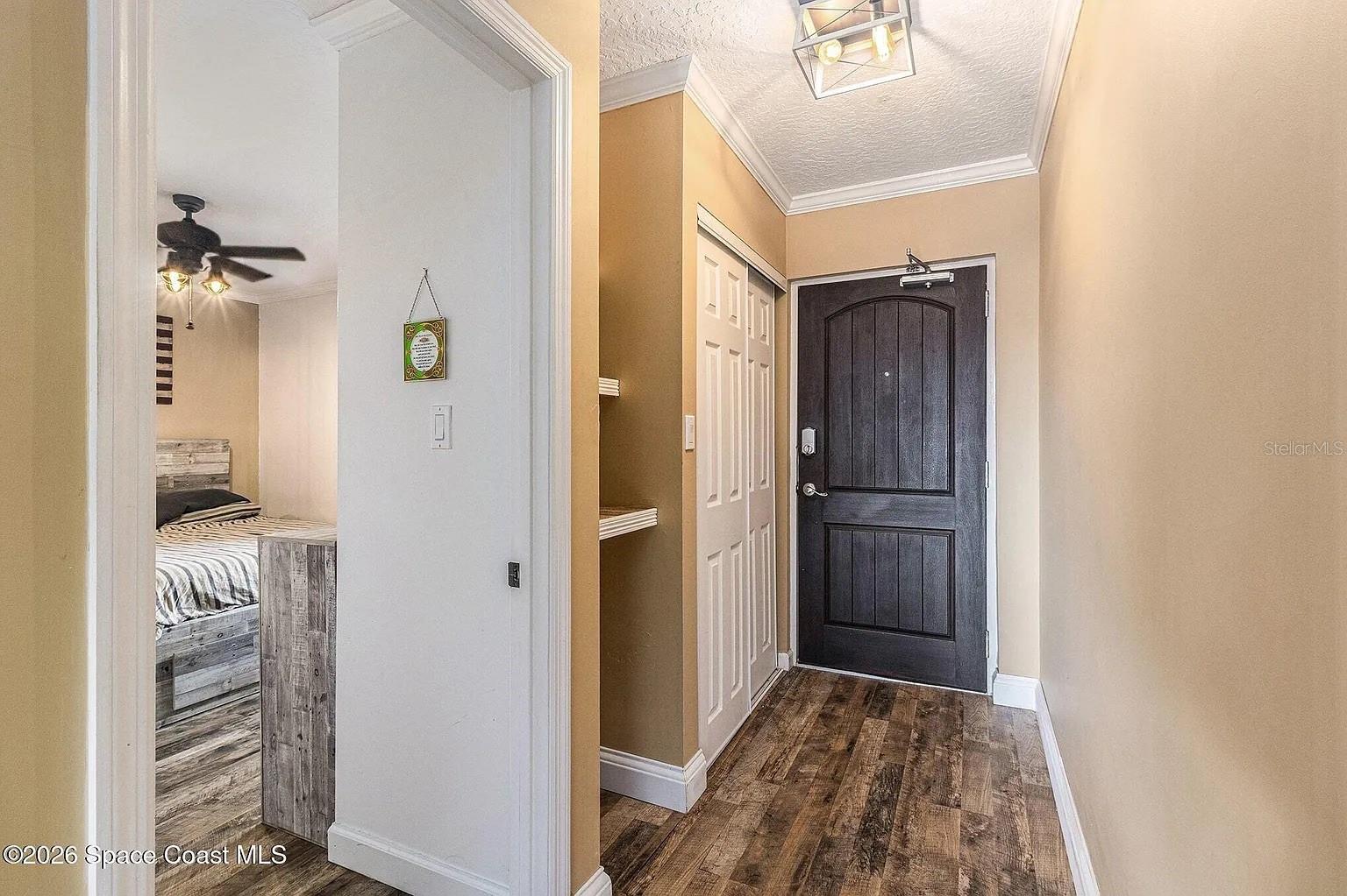 Image 6 of 26 For 1209 New Haven Avenue 404