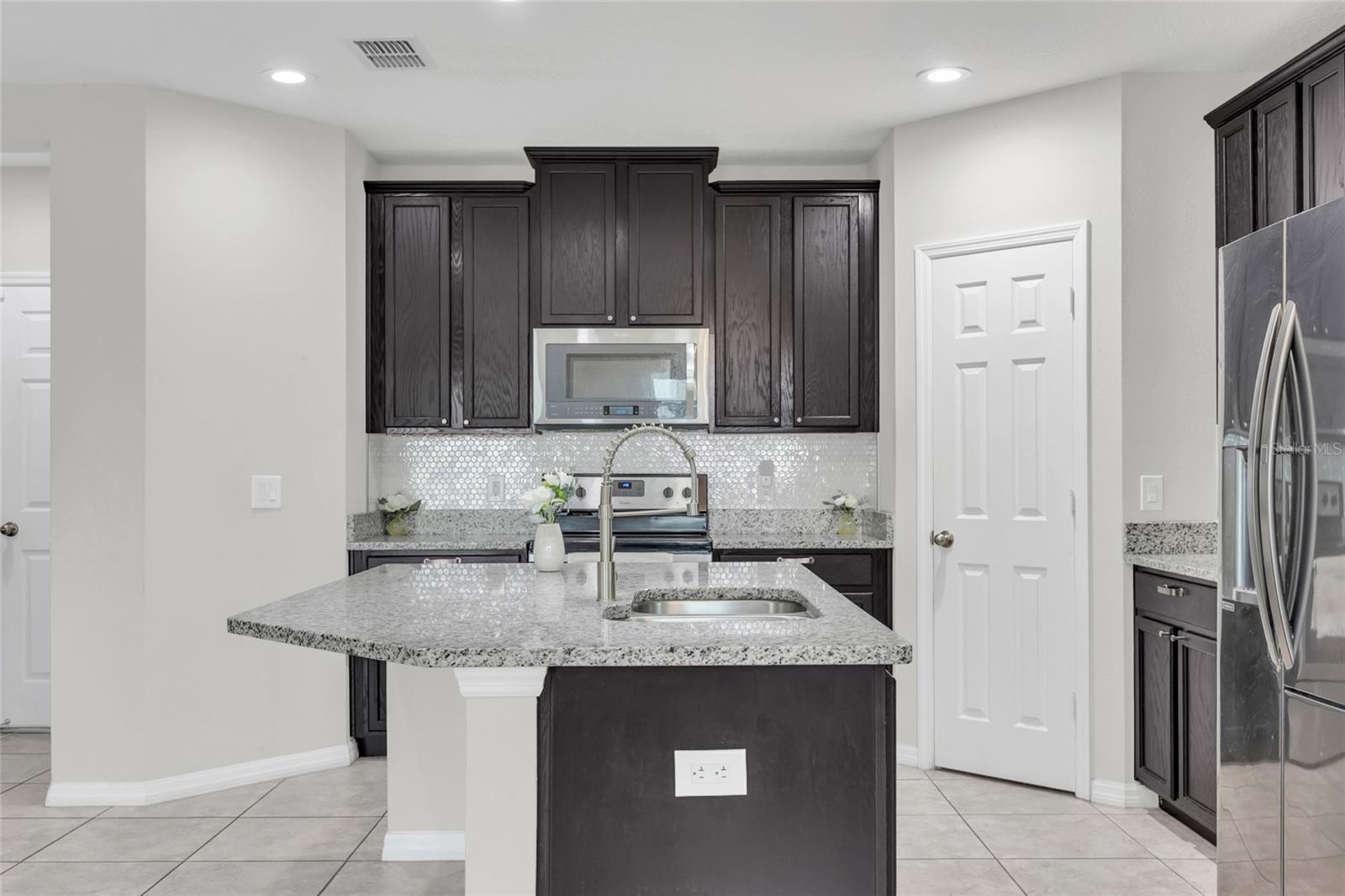 Image 11 of 38 For 3198 Turret Drive