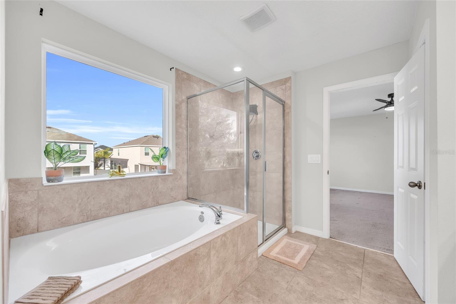 Image 31 of 38 For 3198 Turret Drive