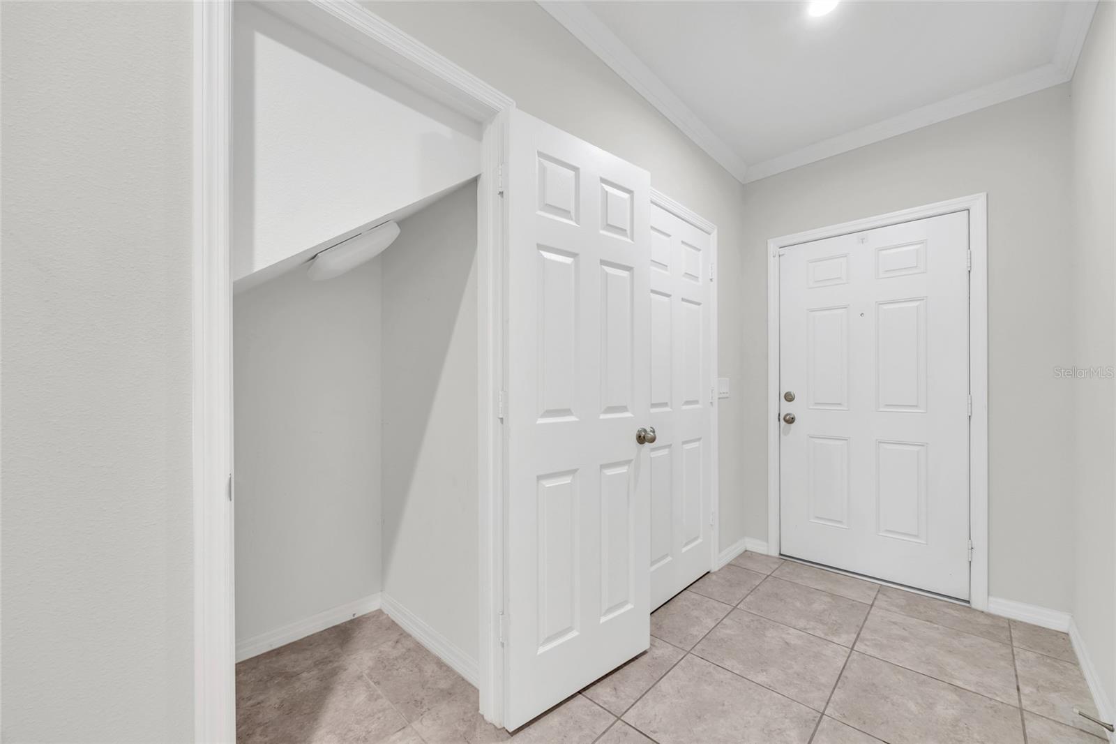 Image 5 of 38 For 3198 Turret Drive