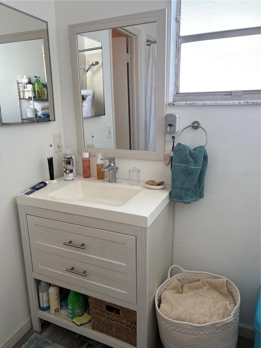 Image 10 of 30 For 10823 William And Mary Court