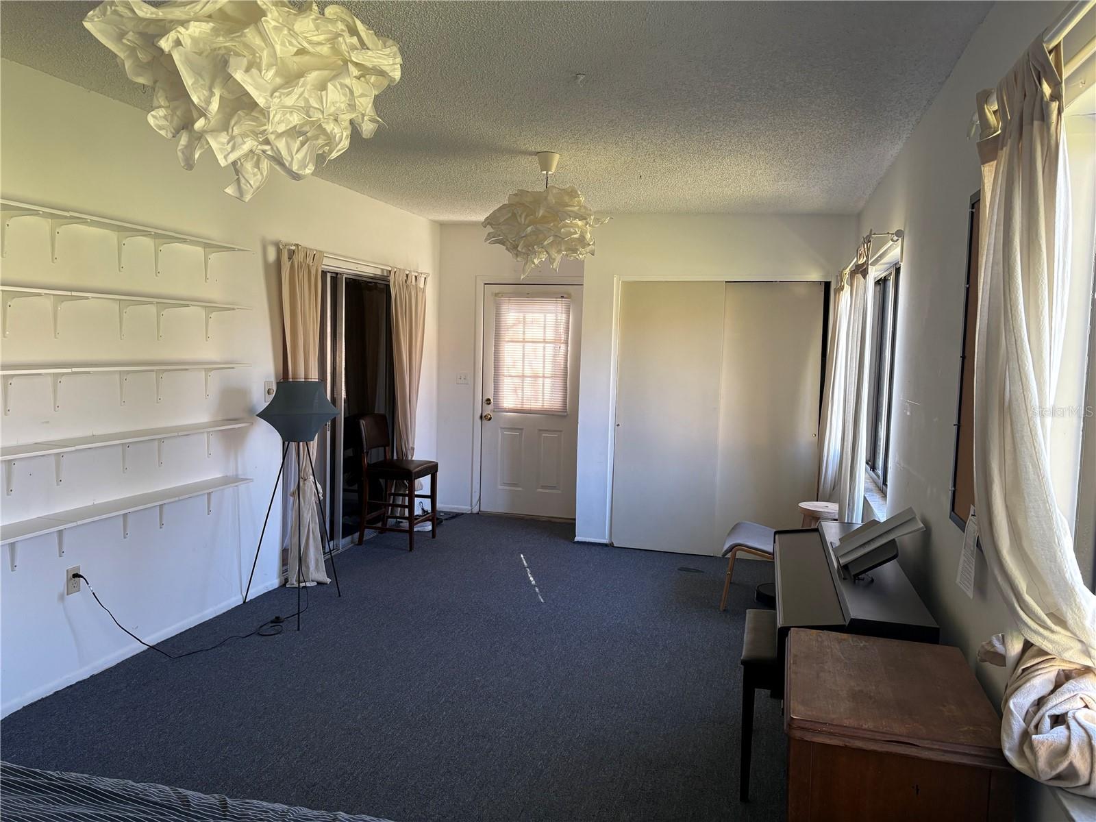 Image 16 of 30 For 10823 William And Mary Court