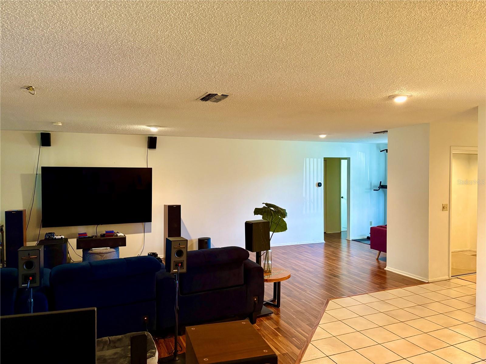 Image 20 of 30 For 10823 William And Mary Court