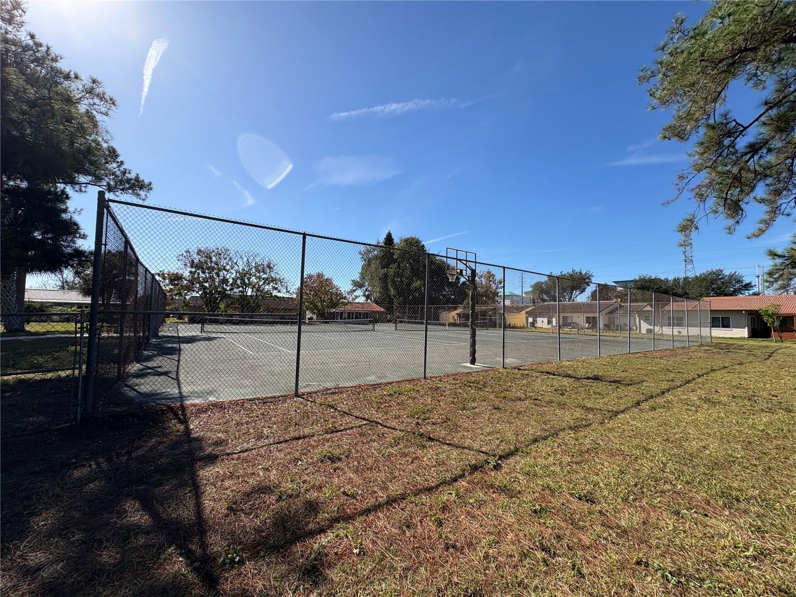 Image 27 of 30 For 10823 William And Mary Court