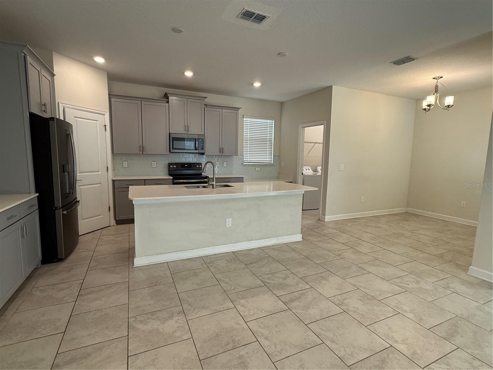 Image 10 of 21 For 9129 Pinch Shot Drive