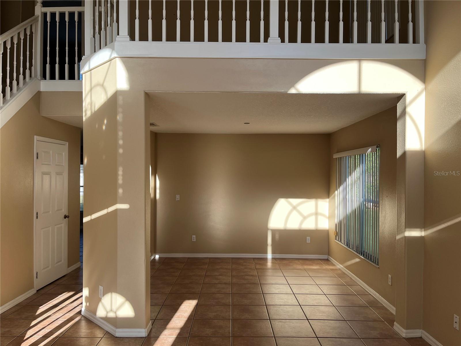 Image 7 of 11 For 3814 Regents Way