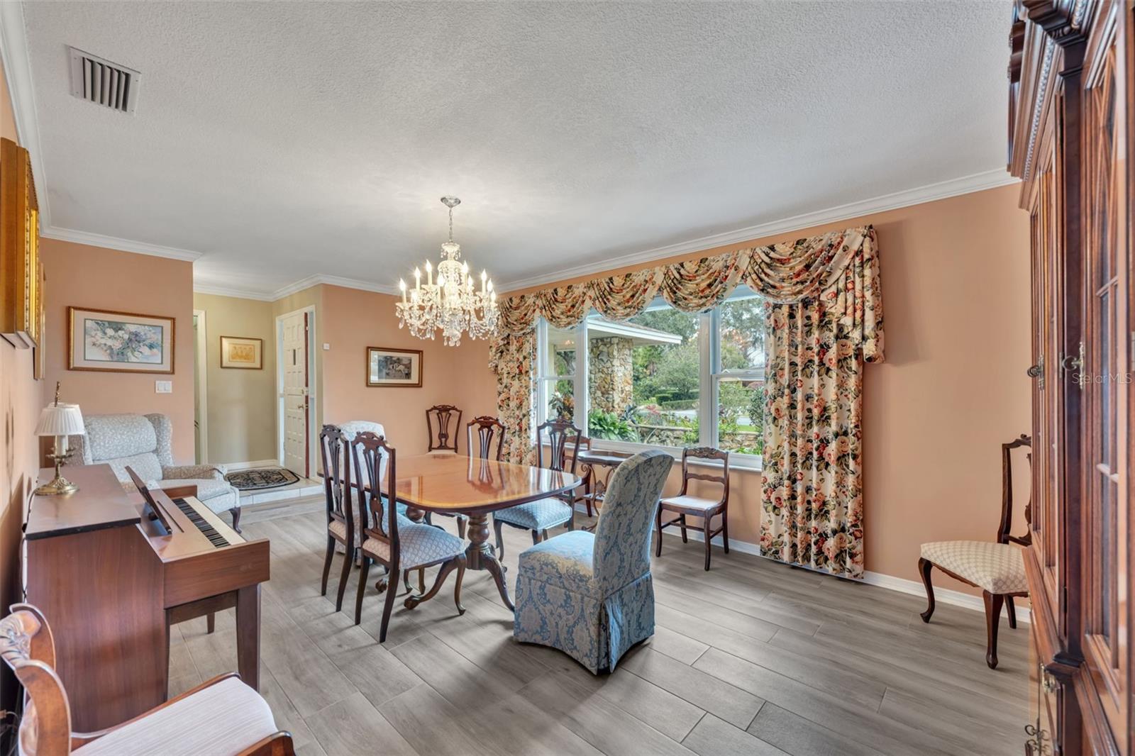 Image 15 of 50 For 109 Minnehaha Circle