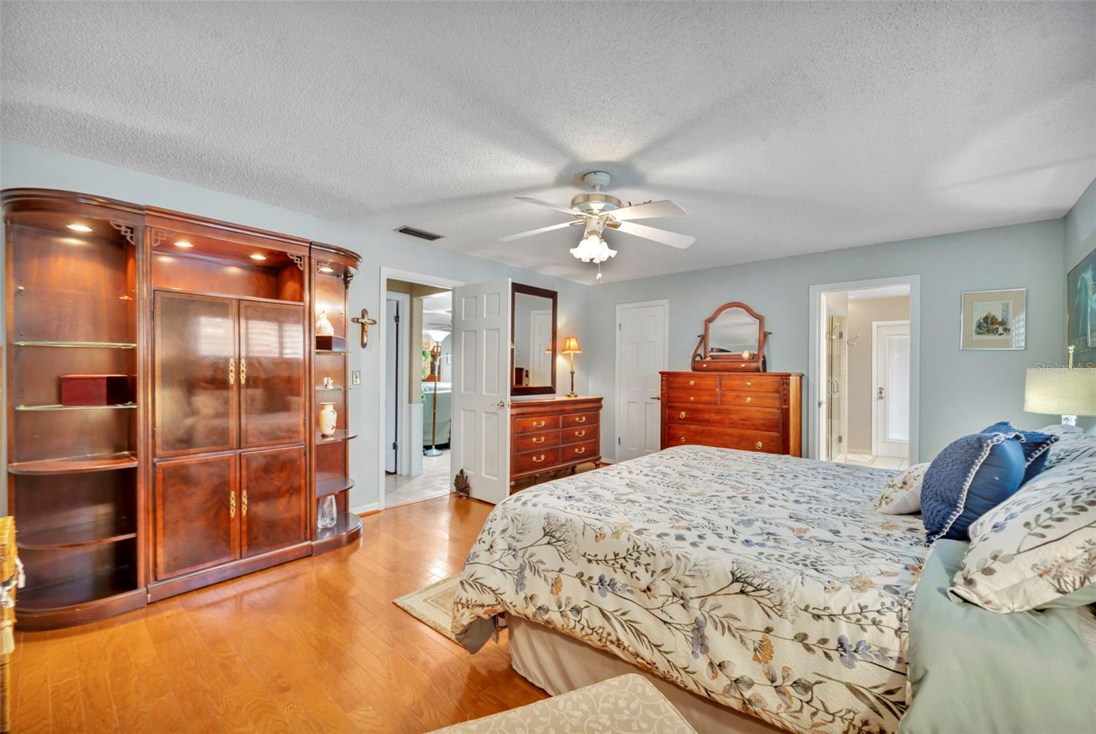 Image 18 of 50 For 109 Minnehaha Circle