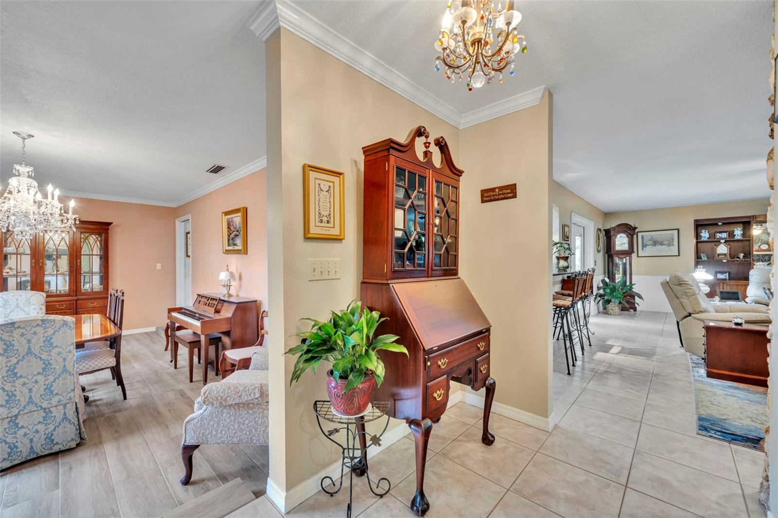 Image 6 of 50 For 109 Minnehaha Circle