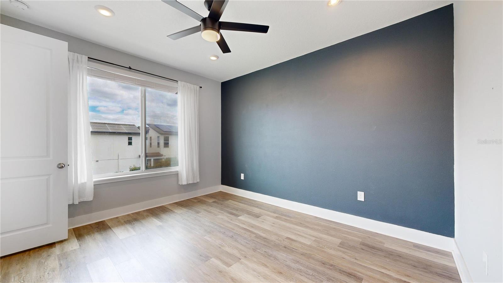 Image 18 of 30 For 7885 Berkshire Oak Alley