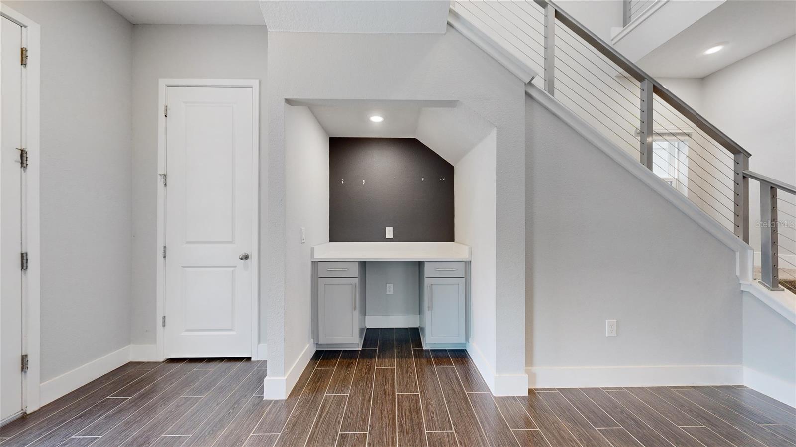 Image 2 of 30 For 7885 Berkshire Oak Alley