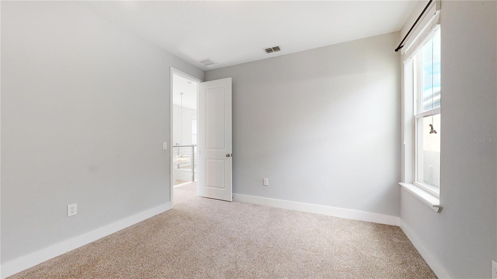 Image 26 of 30 For 7885 Berkshire Oak Alley