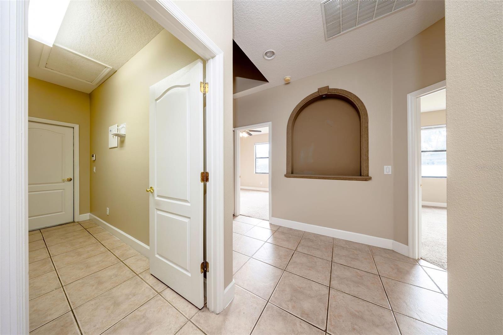 Image 28 of 57 For 5064 Hawks Hammock Way