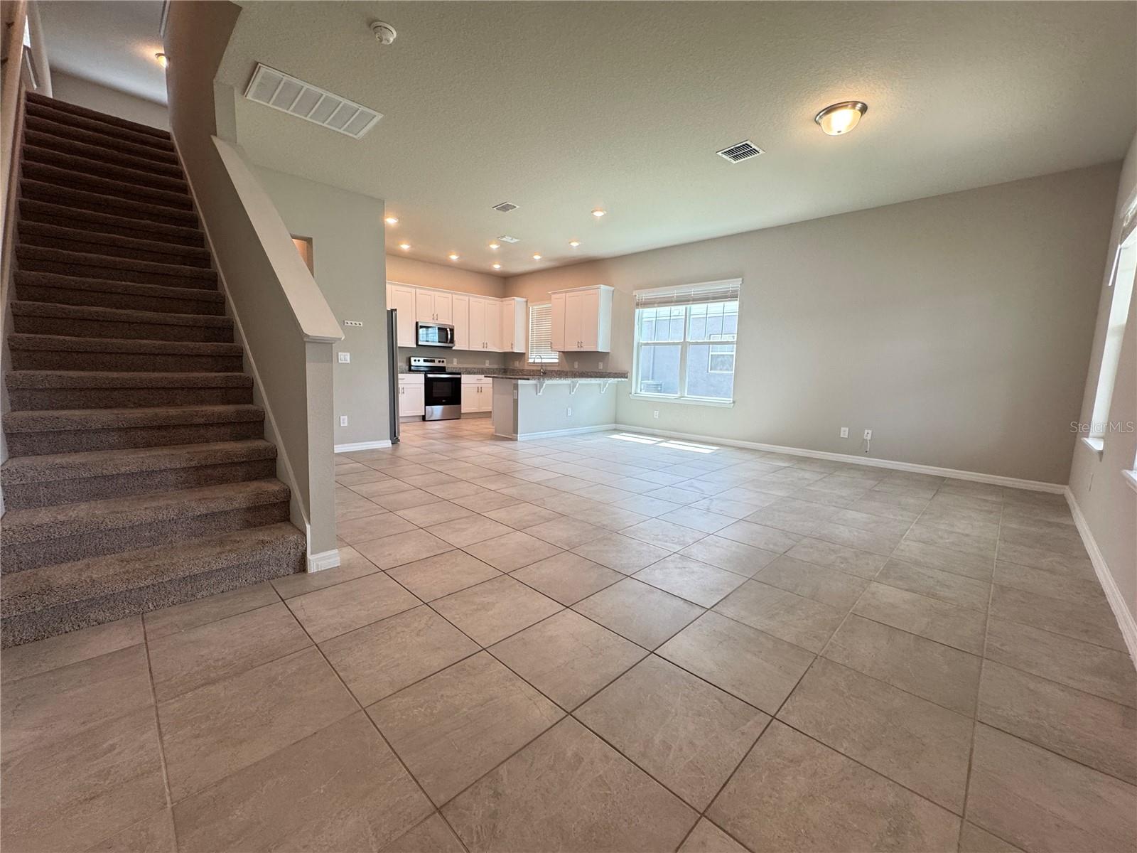 Image 4 of 31 For 440 Venetian Palms Boulevard