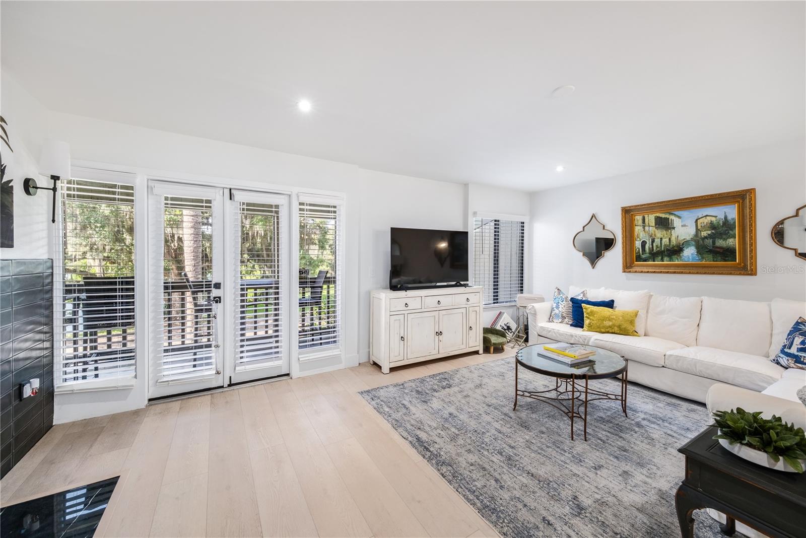 Image 10 of 37 For 568 Osceola Avenue 15