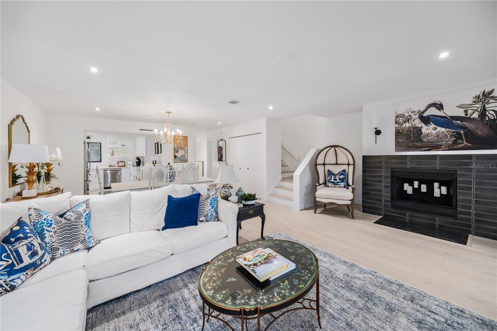 Image 12 of 37 For 568 Osceola Avenue 15