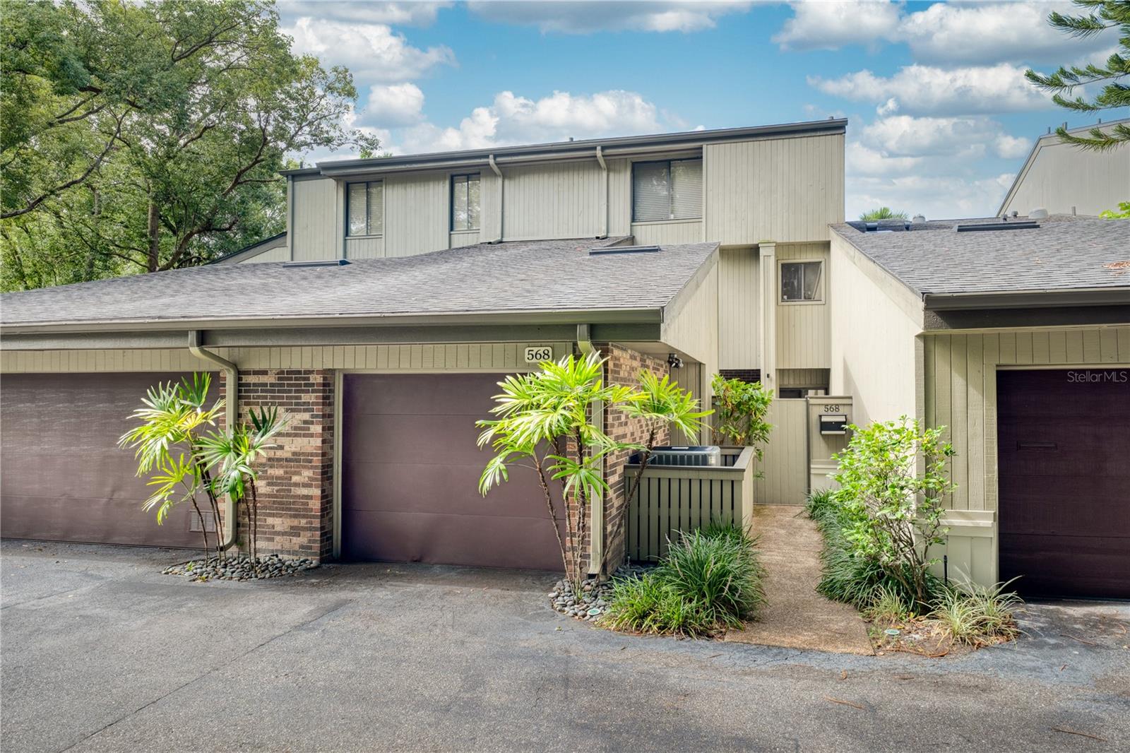 Image 3 of 37 For 568 Osceola Avenue 15