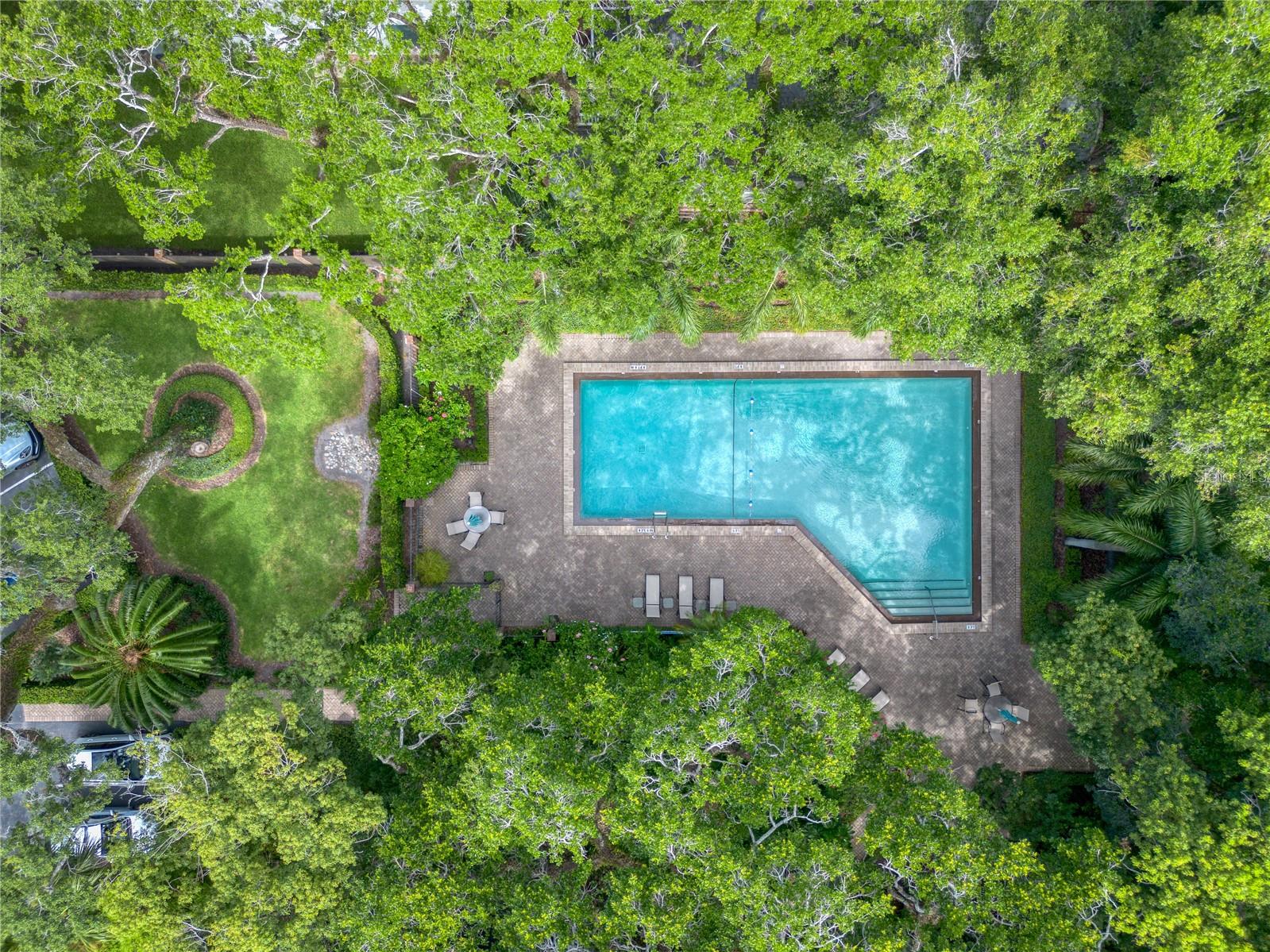 Image 36 of 37 For 568 Osceola Avenue 15