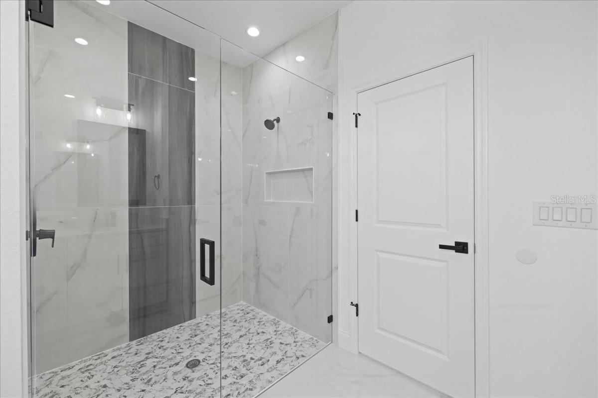 Image 25 of 42 For 1501 15th Terrace