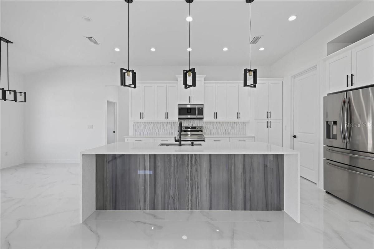 Image 8 of 42 For 1501 15th Terrace