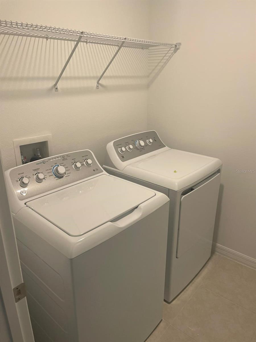 Image 16 of 17 For 10166 Trumpet Honeysuckle Way