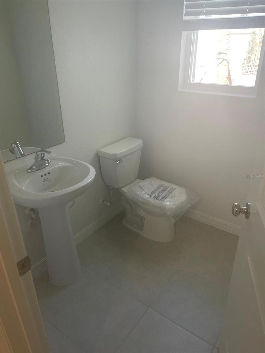 Image 4 of 17 For 10166 Trumpet Honeysuckle Way