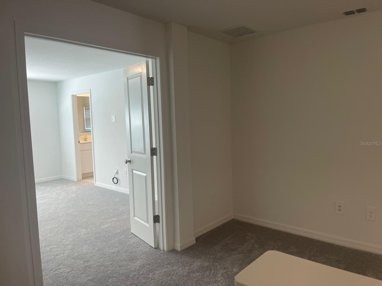 Image 8 of 17 For 10166 Trumpet Honeysuckle Way