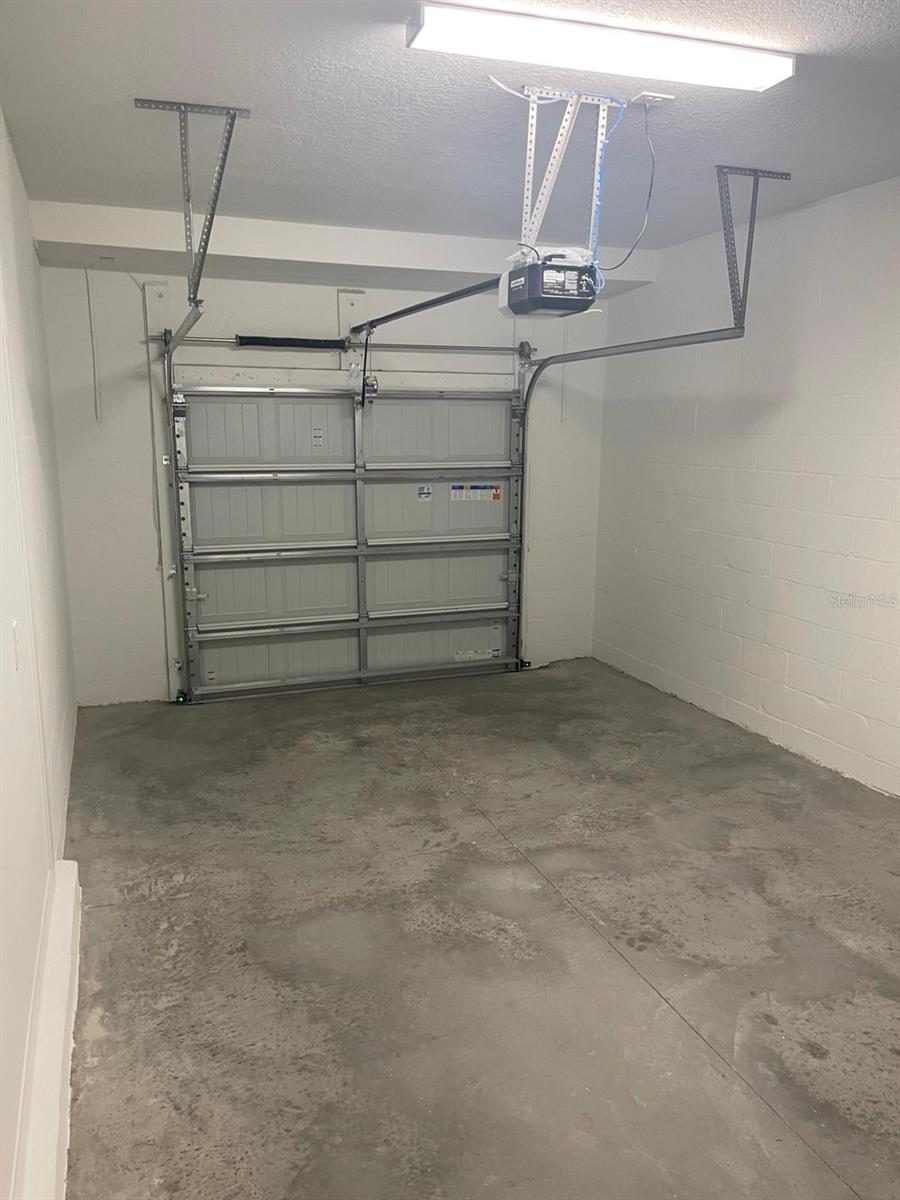 Image 9 of 17 For 10166 Trumpet Honeysuckle Way