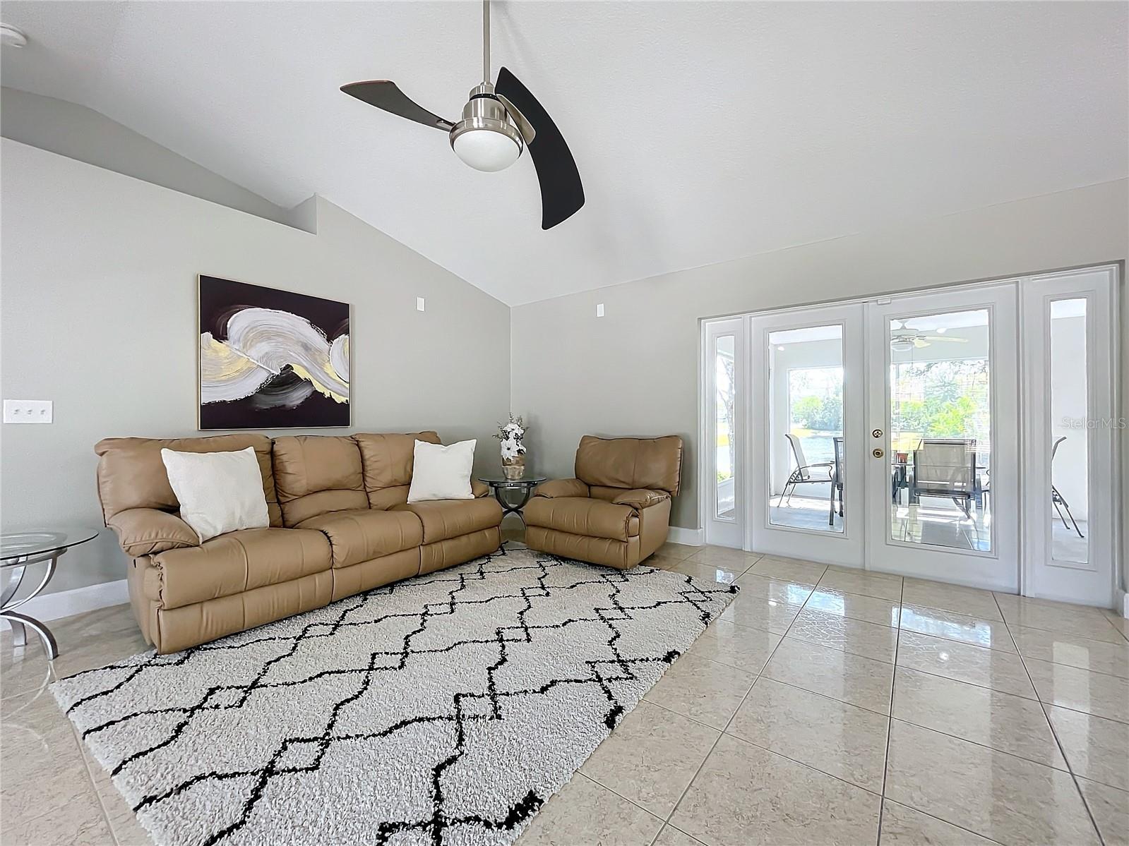 Image 3 of 62 For 790 Silhouette Court