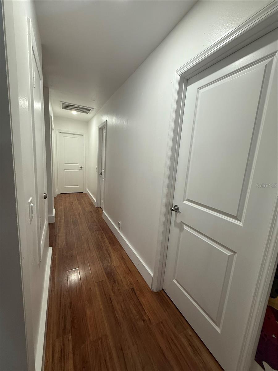 Image 11 of 21 For 112 Lagoon Road