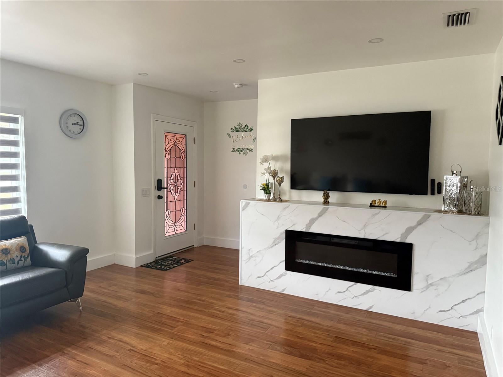 Image 3 of 21 For 112 Lagoon Road