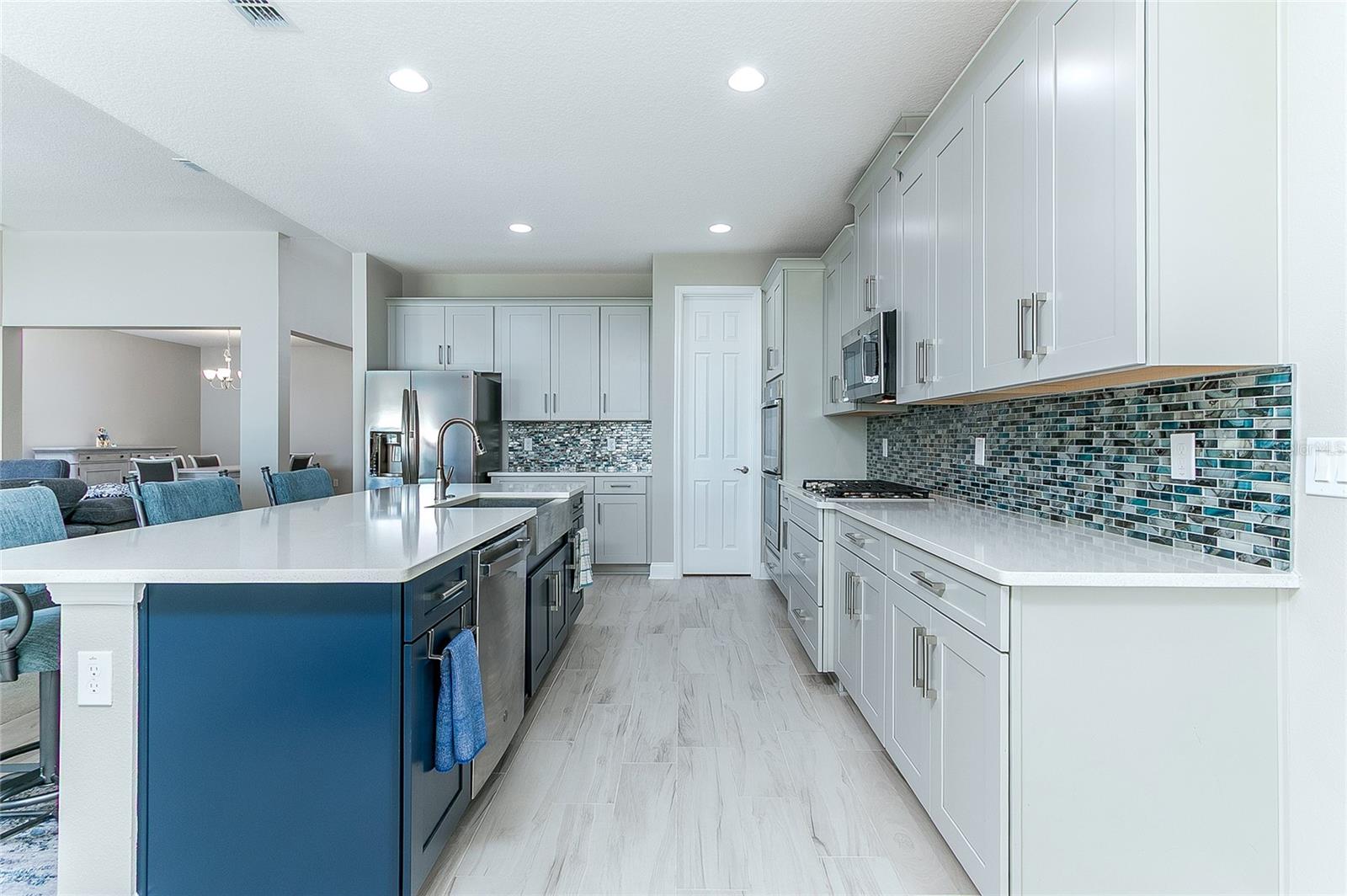 Image 22 of 82 For 16768 Sanctuary Drive