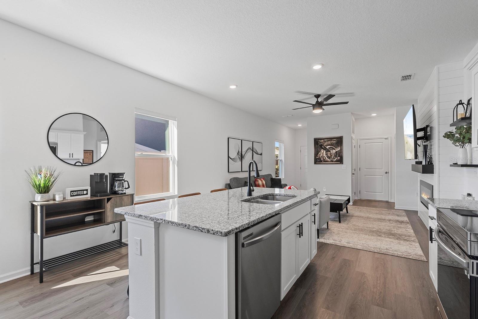 Image 5 of 24 For 8652 Sportsman Loop