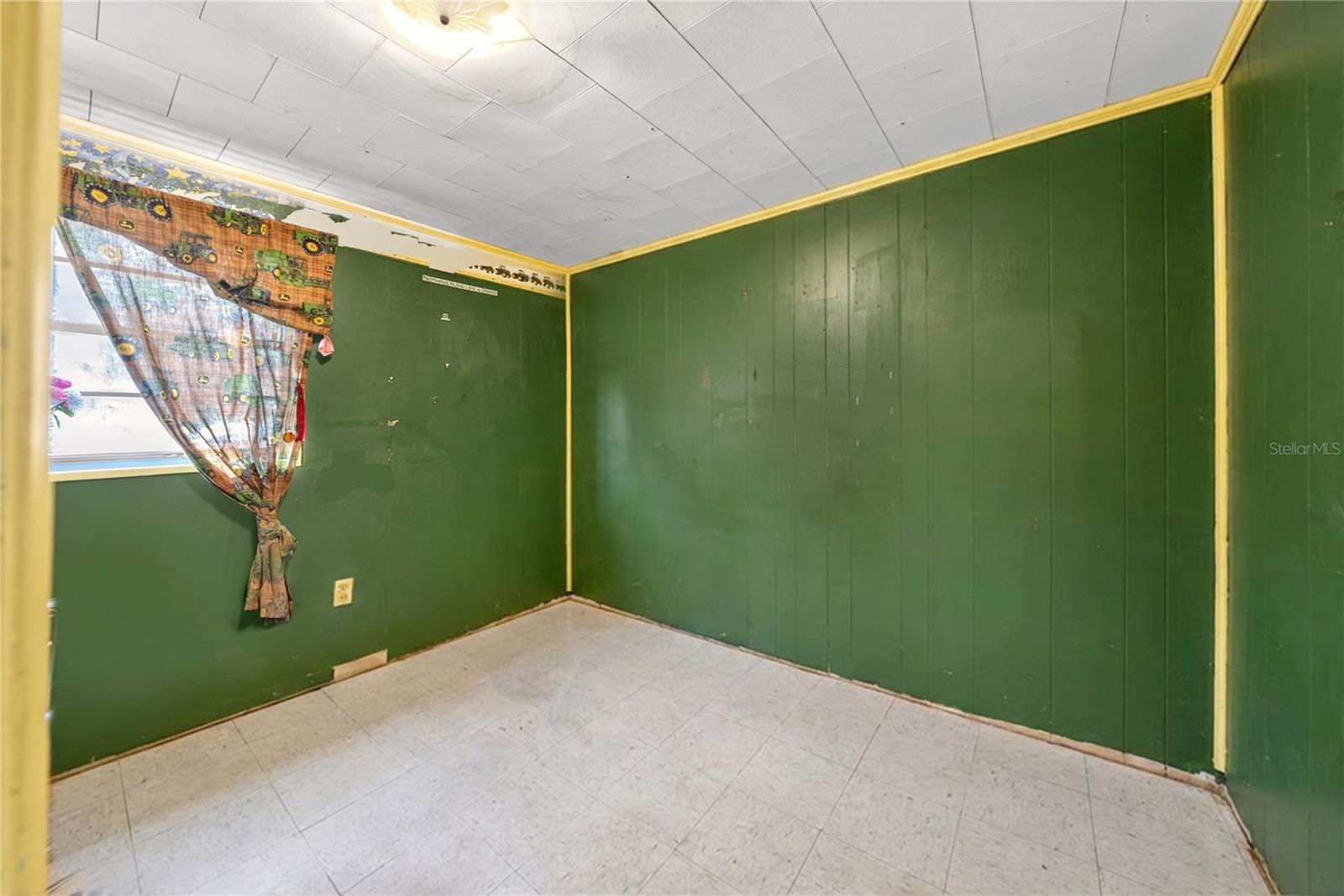 Image 10 of 40 For 5230 Spirit Lake Rd