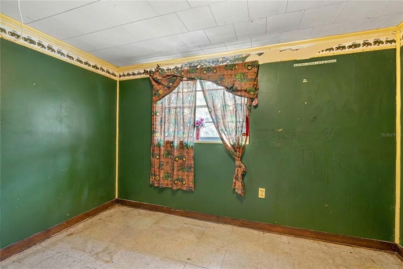 Image 11 of 40 For 5230 Spirit Lake Rd