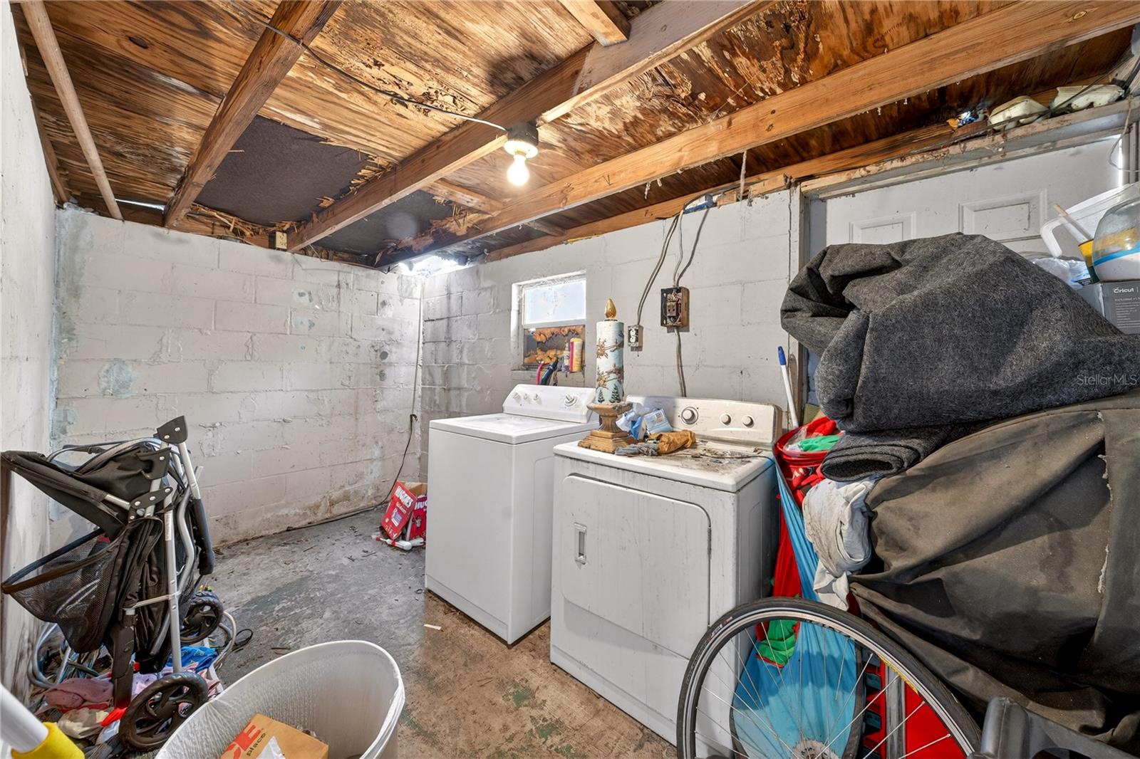 Image 15 of 40 For 5230 Spirit Lake Rd