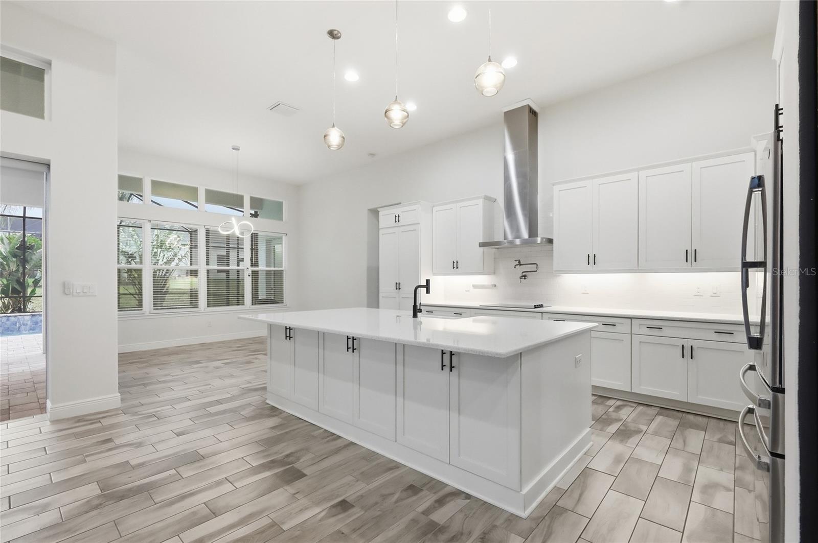 Image 18 of 61 For 13539 Carryback Drive