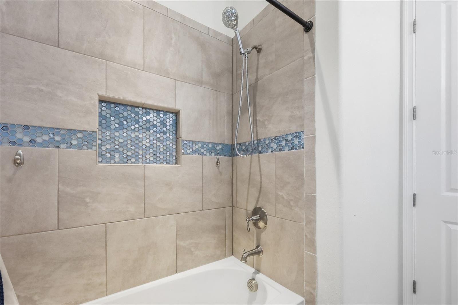 Image 42 of 61 For 13539 Carryback Drive