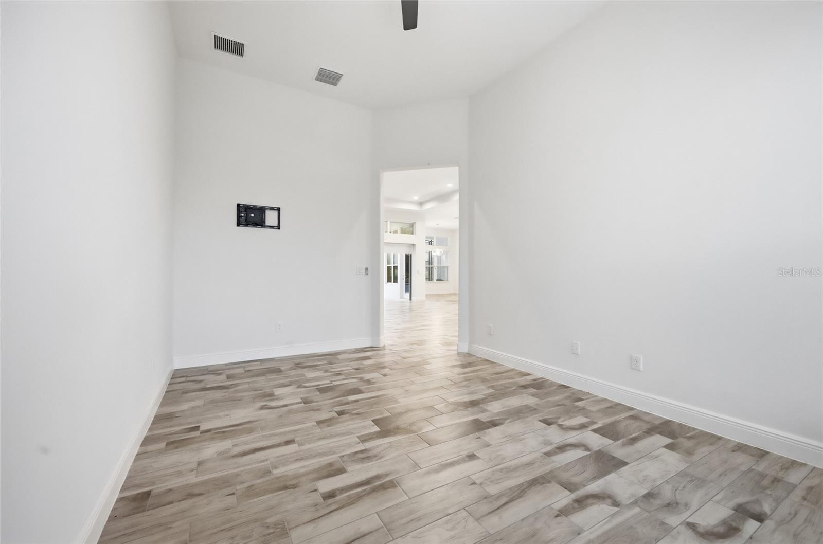 Image 44 of 61 For 13539 Carryback Drive