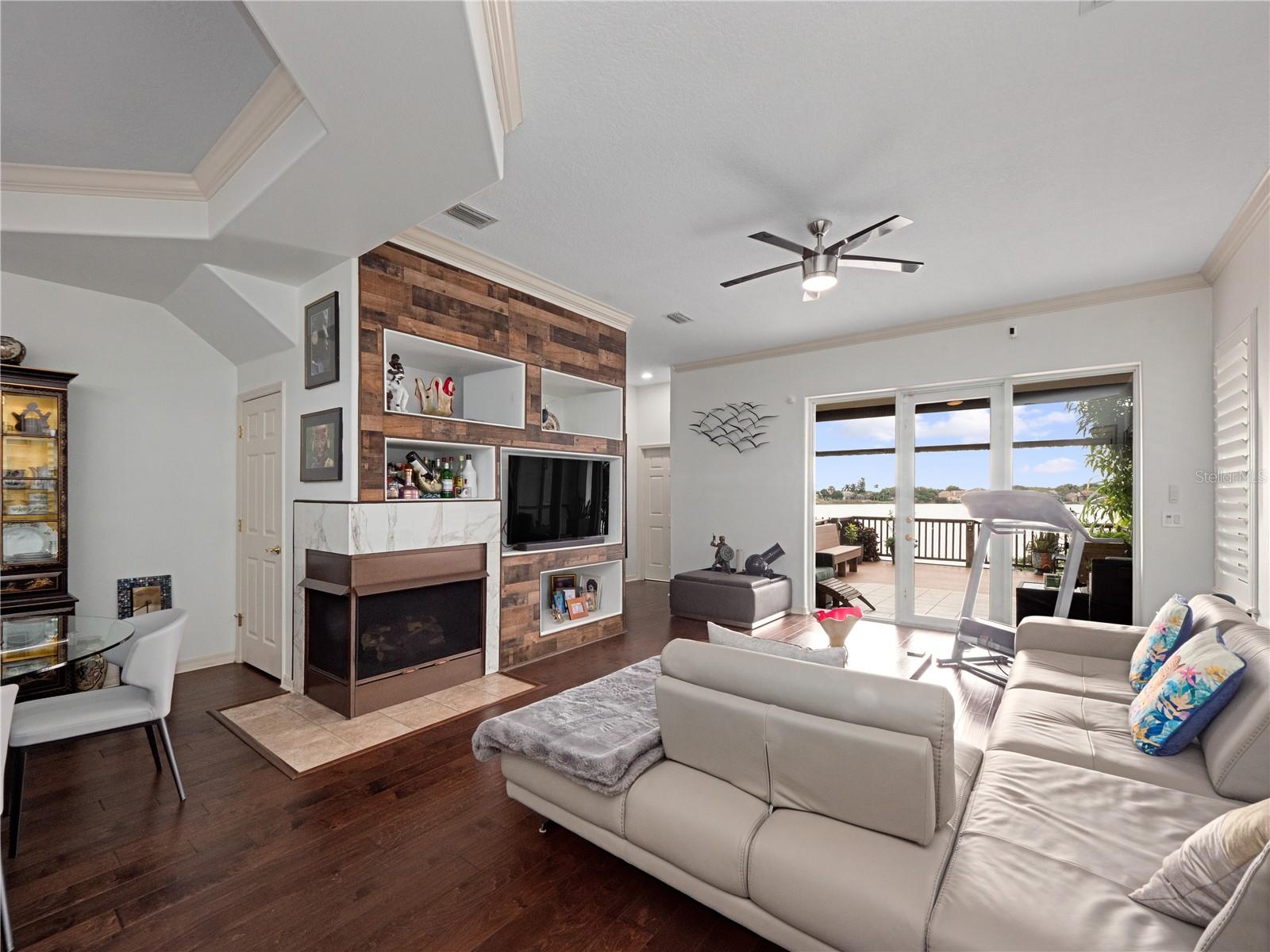 Image 14 of 51 For 8216 Tivoli Drive